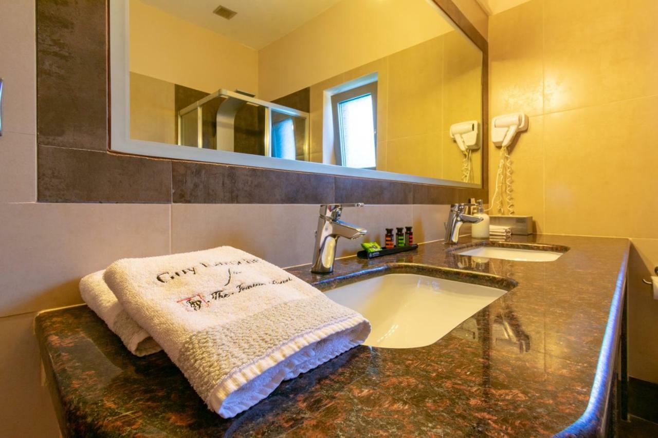 Ionian Pearl Luxury Spa Villa Mesongí Esterno foto