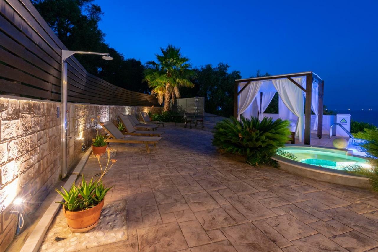 Ionian Pearl Luxury Spa Villa Mesongí Esterno foto